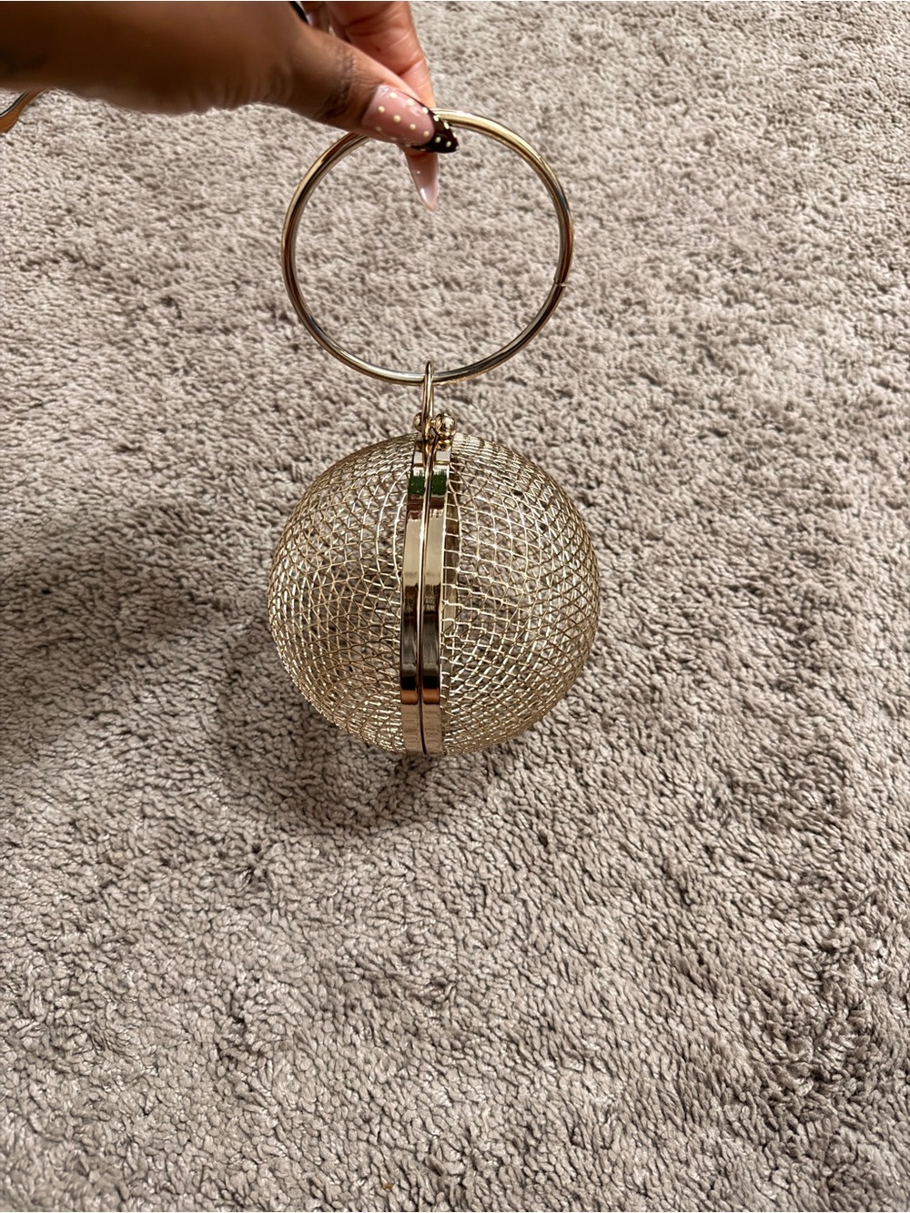 Fashion Nova Gold Metal Mesh Sphere Ball Clutch Bracelet Handle Purse